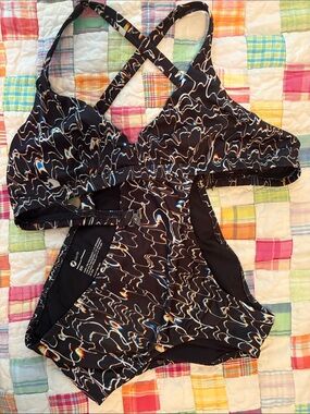 Oiselle Black Two-Piece with Multicolor Wave Print